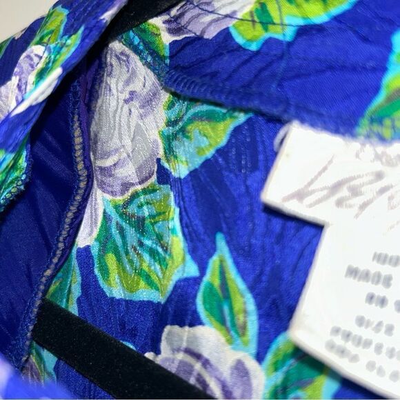 Lord & Taylor Floral Print Silk Long Sleeve Button Front Suit Style Jacket - Picture 4 of 6